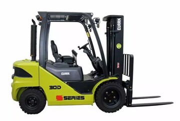 GAZ ET DIESEL CLARK S20-35   2000 > 3500 kg @500 mm de CDG